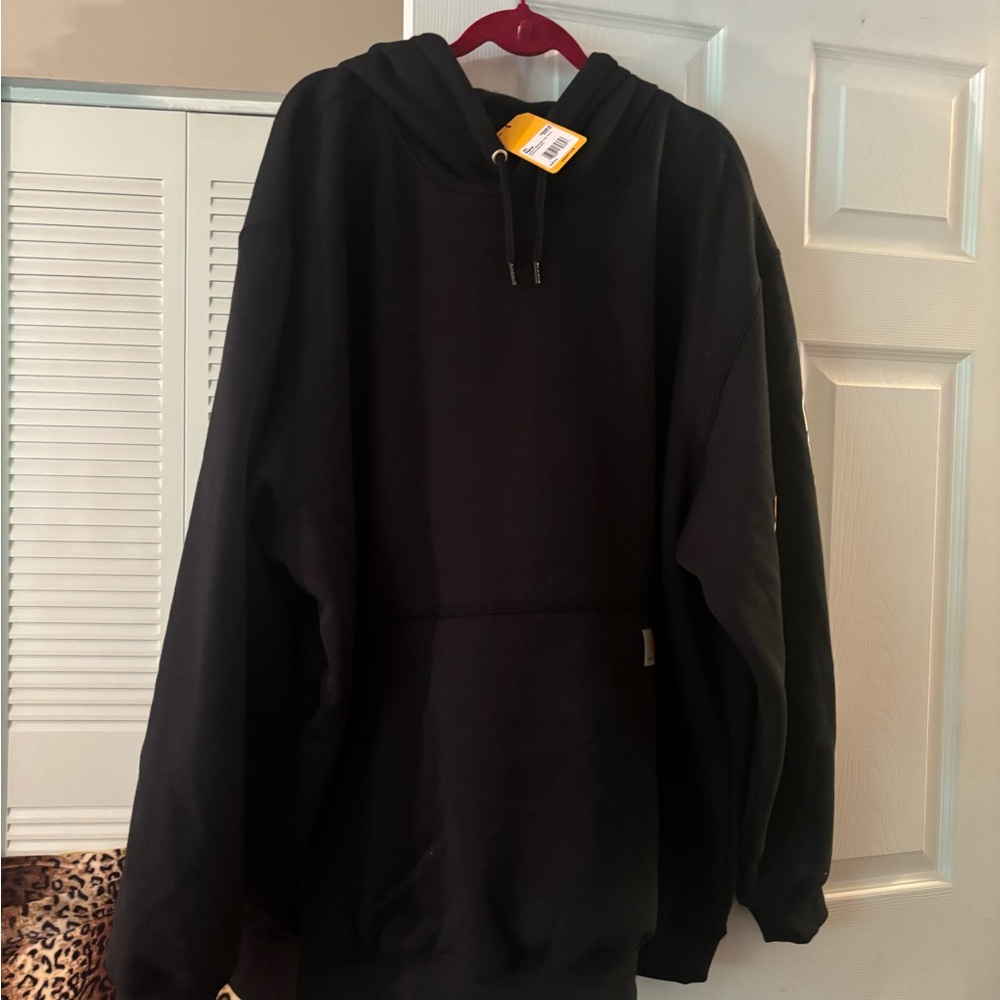 CARHARTT MALE BLACK HOODIE.